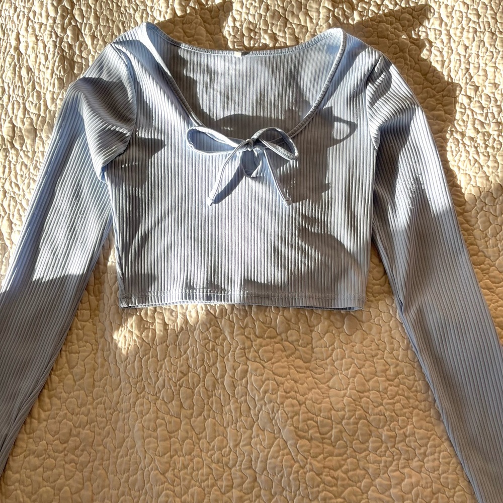 Baby blue long sleeve crop top with bow